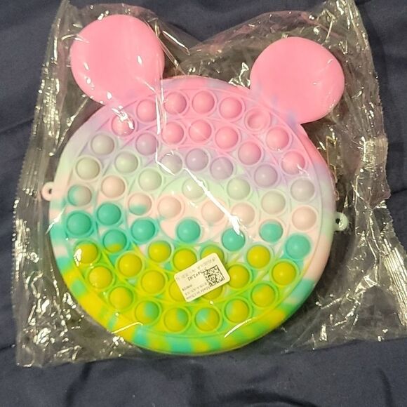 Macaron Mouse Pop Fidget Purse with Metal Chain - Picture 4 of 4